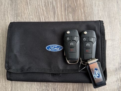 Used 2021 Ford F250 Lariat AWD/4WD image 17