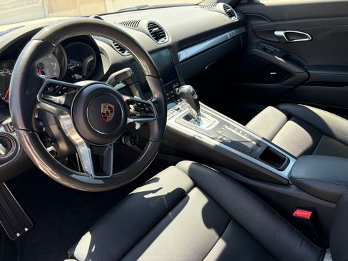 Used 2025 Porsche 718 Cayman S RWD image 24