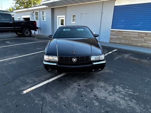Used 1998 Cadillac Eldorado Touring w/ Safety/Security Pkg FWD image 5