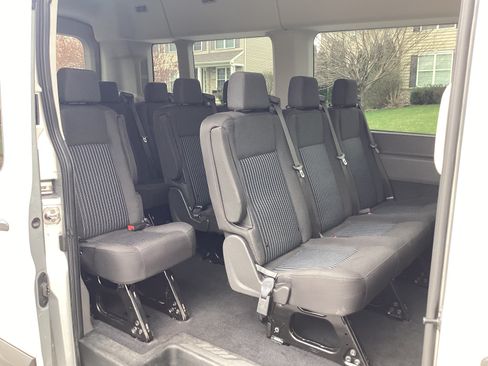 Used 2023 Ford Transit 350 XLT image 12