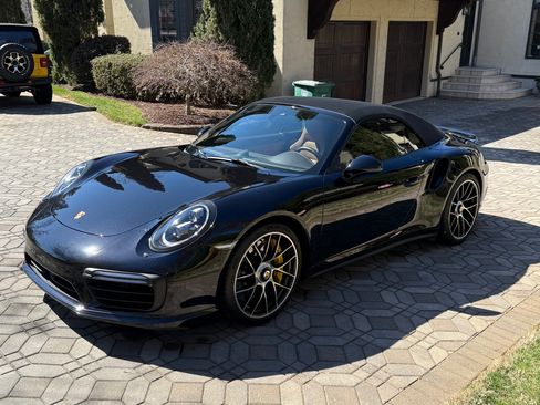 Used 2017 Porsche 911 Turbo S image 5