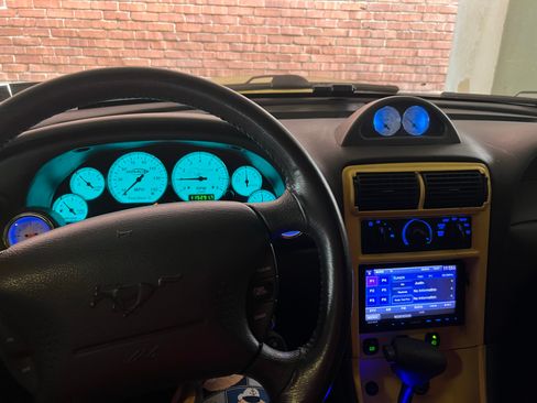 Used 2001 Ford Mustang GT image 4