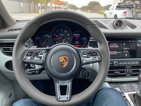Used 2021 Porsche Macan GTS AWD/4WD image 12
