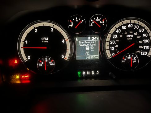 Used 2011 RAM 2500 Laramie w/ HD Snow Plow Prep Group image 9