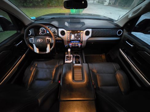 Used 2015 Toyota Tundra Platinum image 23