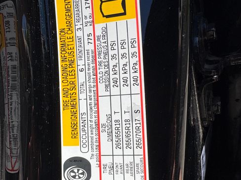 Used 2022 Chevrolet Silverado 1500 RST image 8