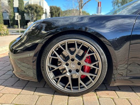 Used 2021 Porsche 911 Carrera S image 25