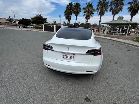 Used 2023 Tesla Model 3 Standard Range image 11