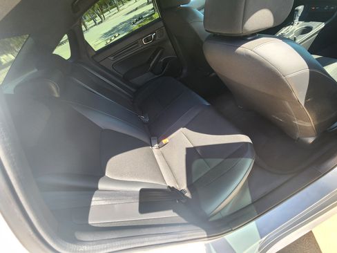 Used 2022 Honda Civic Sport image 8