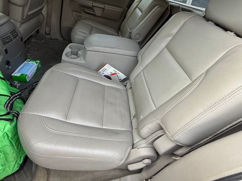 Used 2010 INFINITI QX56 4WD w/ Technology Pkg image 11