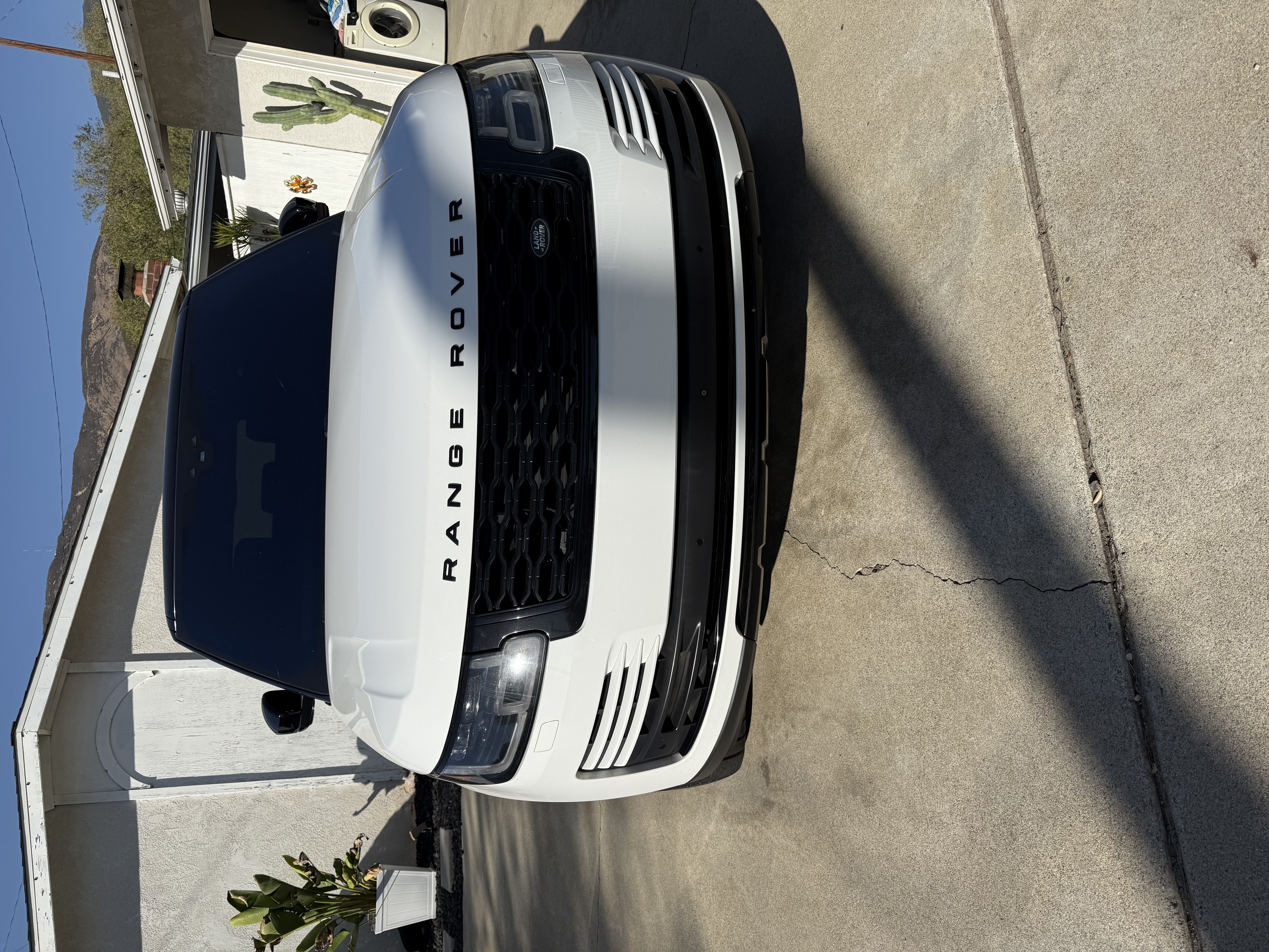 Used 2019 Land Rover Range Rover Supercharged AWD/4WD image 1