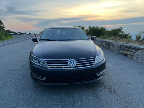 Used 2013 Volkswagen CC Executive image 10