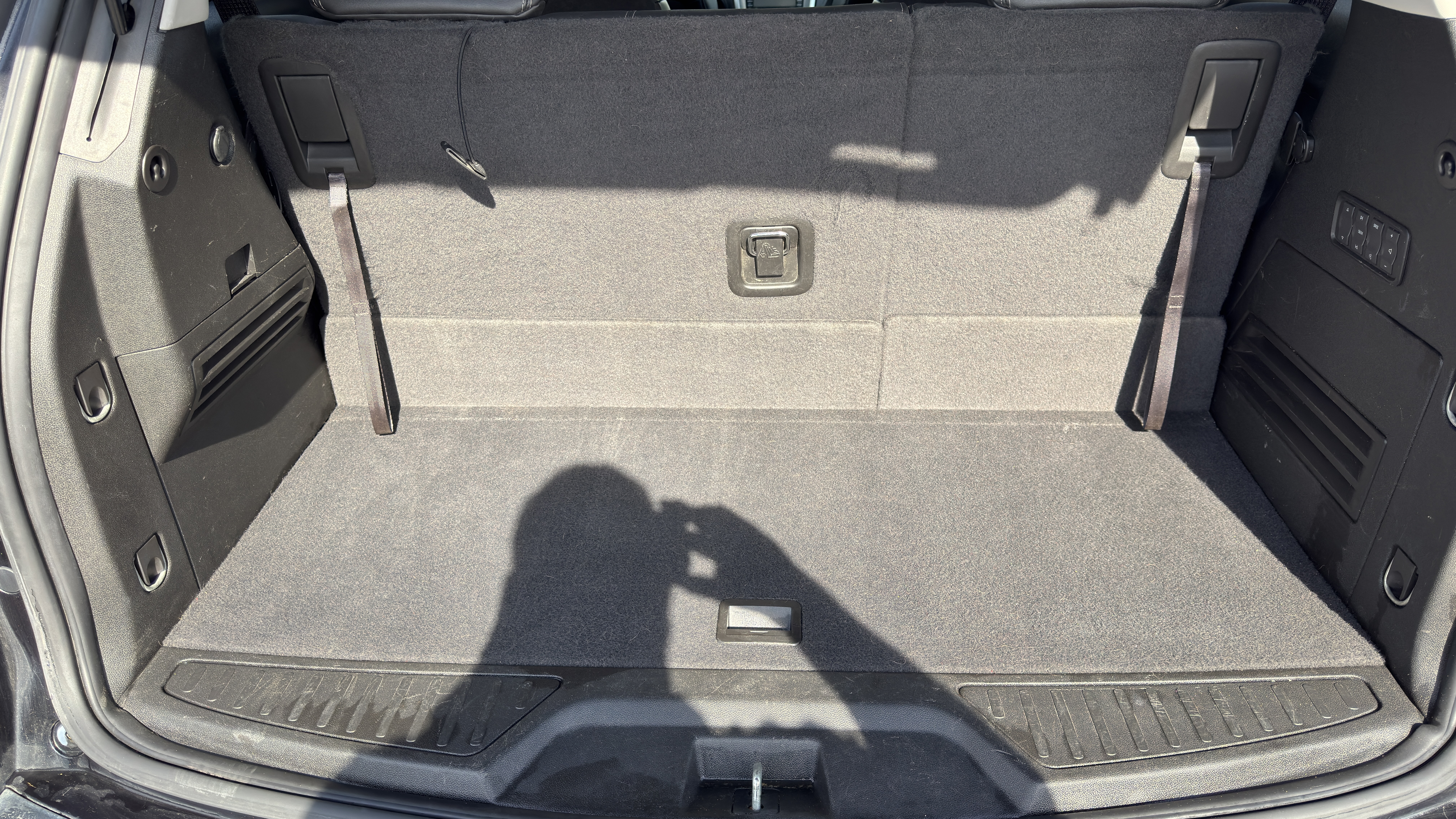 Used 2014 GMC Acadia SLT w/ Technology Package AWD/4WD image 11