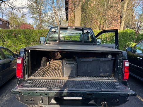 Used 2014 Ford F250 XL w/ Power Equipment Group AWD/4WD image 6