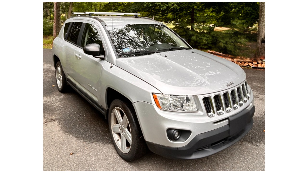 Used 2011 Jeep Compass Limited AWD/4WD image 1