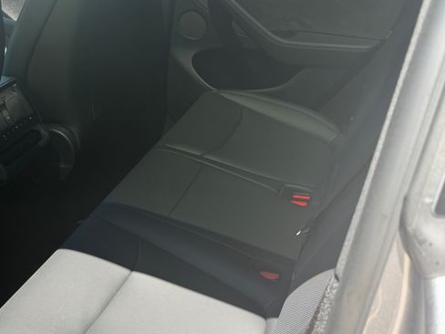 Used 2026 Tesla Model Y Long Range RWD image 7