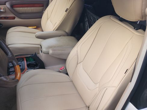 Used 2001 Lexus LX 470 4WD image 26