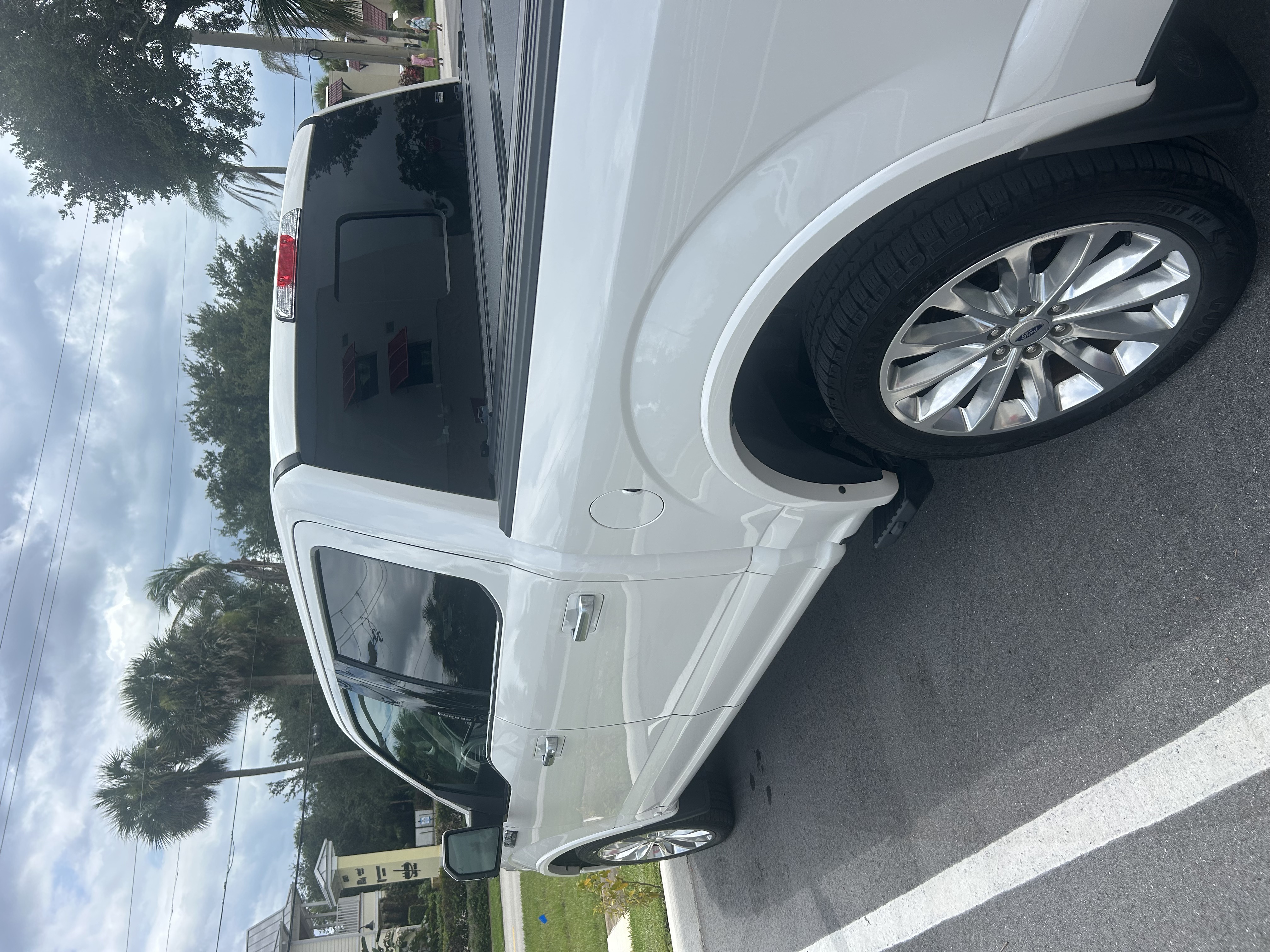 Used 2019 Ford F150 Limited AWD/4WD image 14