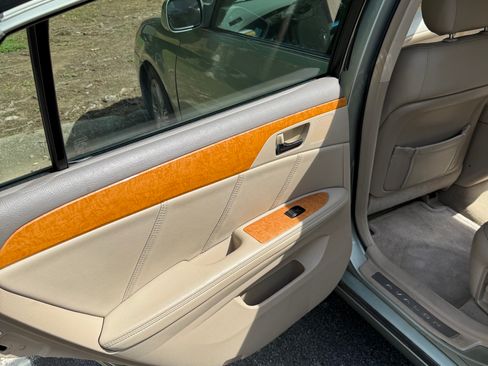 Used 2007 Toyota Avalon Limited FWD image 9