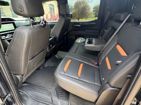 Used 2022 GMC Sierra 1500 AT4 w/ AT4 Premium Package AWD/4WD image 15