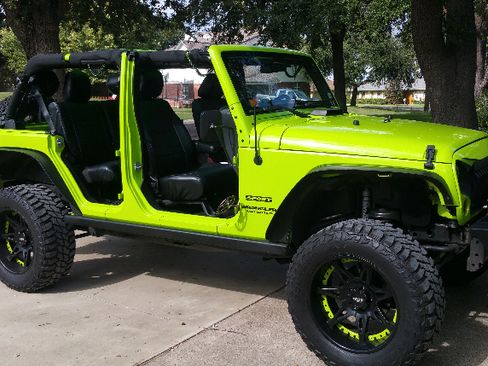 Used 2012 Jeep Wrangler Unlimited Sport image 17