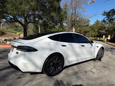 Used 2021 Tesla Model S Long Range image 8