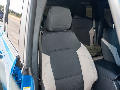 Used 2022 Ford Bronco Wildtrak image 15