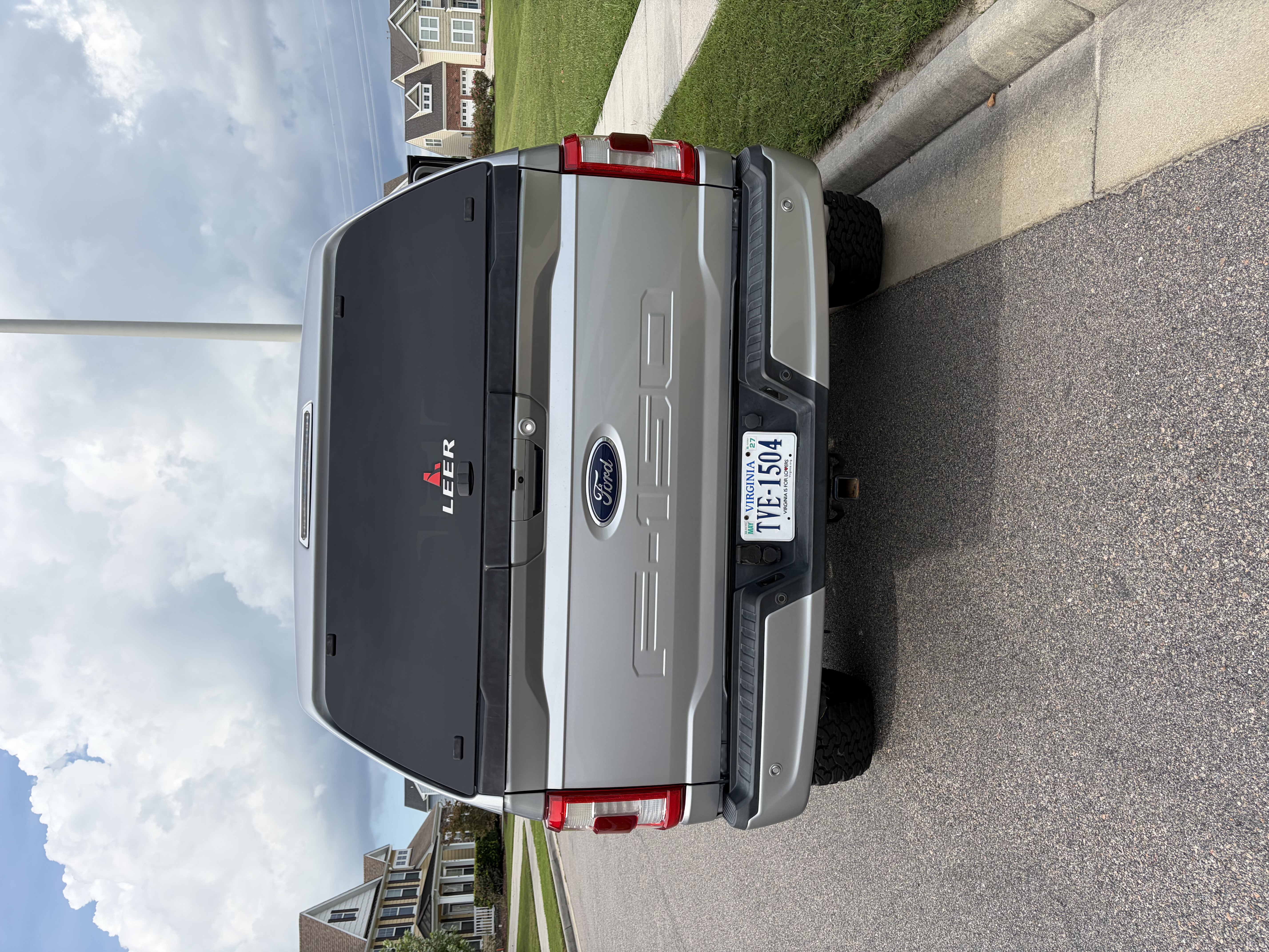 Used 2021 Ford F150 Lariat w/ Equipment Group 502A High AWD/4WD image 5