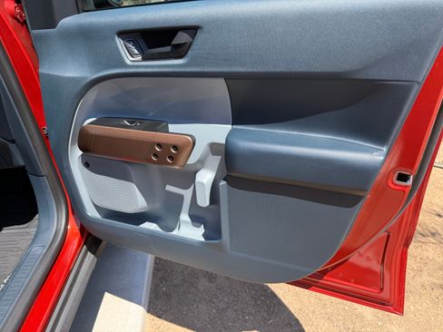 Used 2024 Ford Maverick Lariat FWD image 19