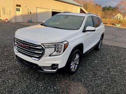 Used 2024 GMC Terrain SLT