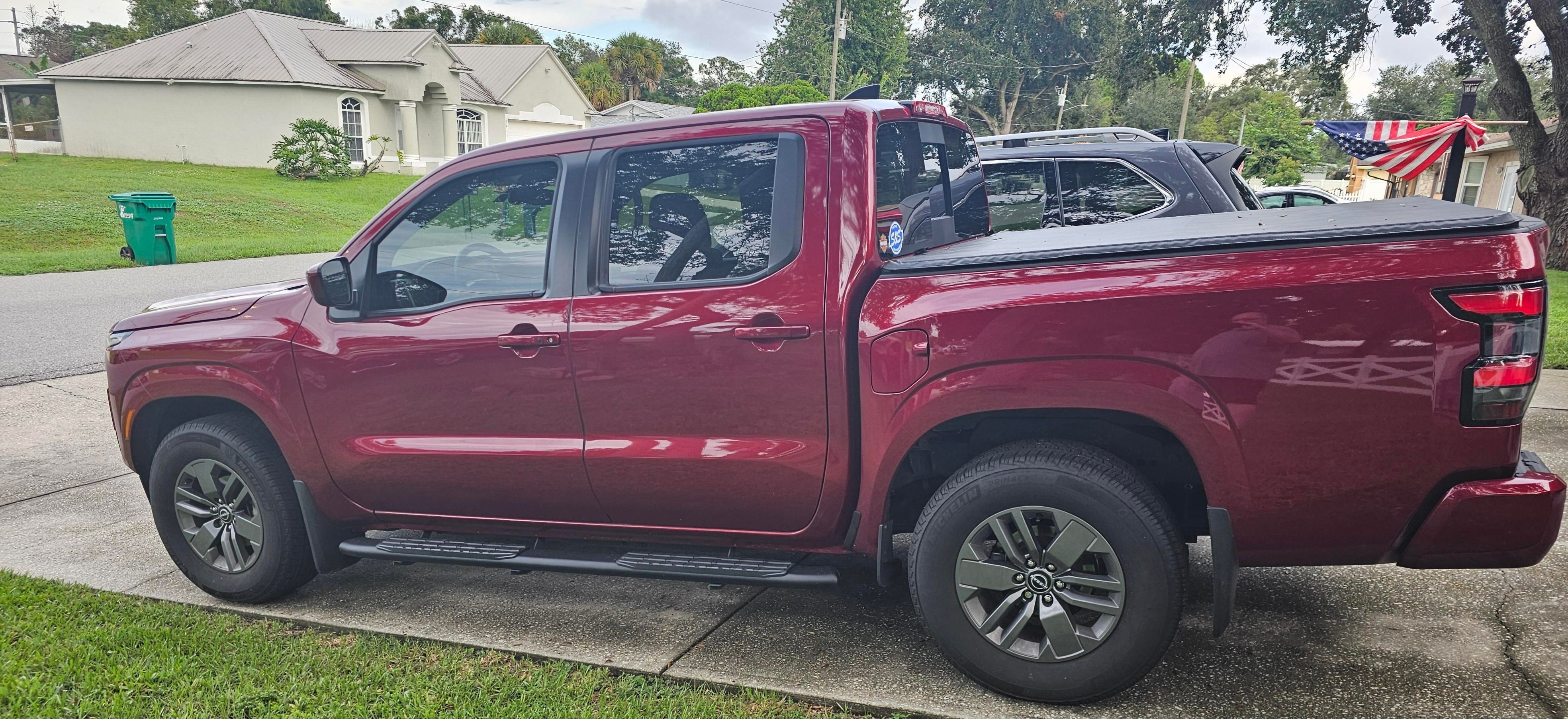 Used 2025 Nissan Frontier SV w/ SV Convenience Package RWD image 4