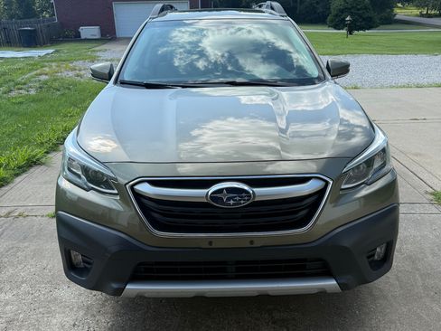 Used 2022 Subaru Outback Limited w/ Popular Package #2 AWD/4WD image 4
