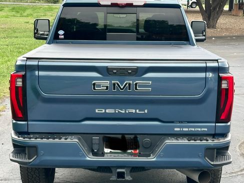 Used 2024 GMC Sierra 2500 Denali w/ Denali Reserve Package AWD/4WD image 8