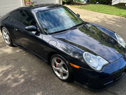 Used 2005 Porsche 911 Carrera 4S AWD/4WD image 1