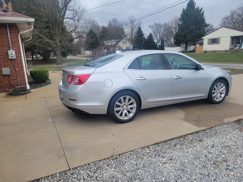Used 2014 Chevrolet Malibu LTZ image 2