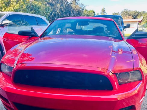 Used 2014 Ford Mustang Coupe image 5