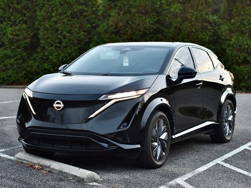 Used 2023 Nissan Ariya FWD image 1