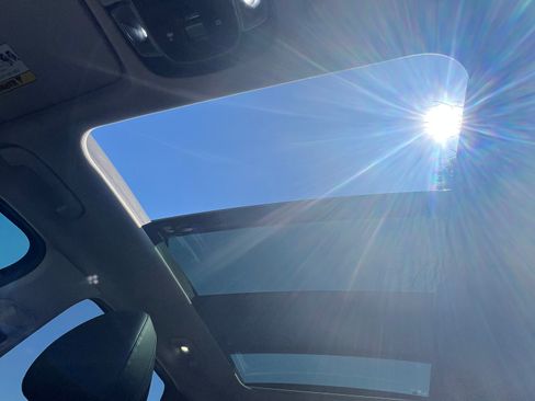 Used 2022 Hyundai Tucson Limited w/ Cargo Package FWD image 14