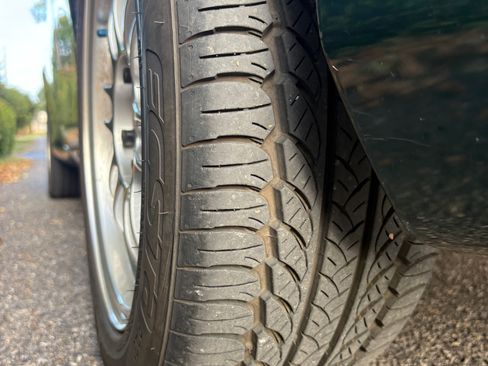 Used 2000 MAZDA MX-5 Miata image 10