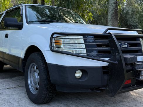 Used 2012 Ford Expedition XL w/ HD Trailer Tow Pkg image 2