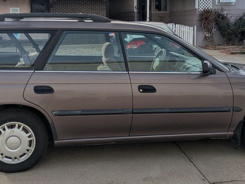 Used 1995 Subaru Legacy L image 8