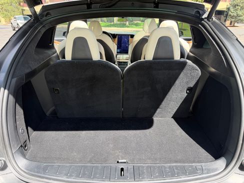 Used 2020 Tesla Model X Long Range AWD/4WD image 17