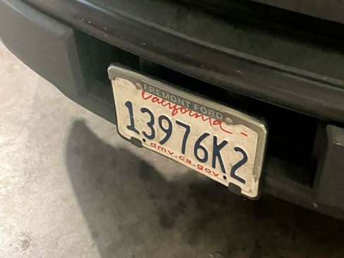 Used 2017 Ford F150 XL w/ Equipment Group 101A Mid image 8