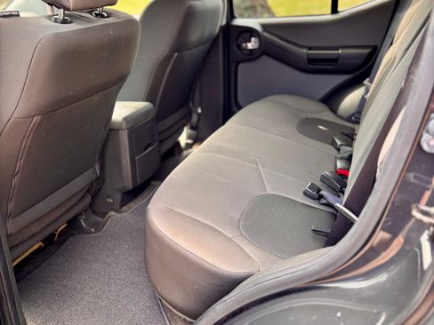 Used 2015 Nissan Xterra X w/ Nevada Tow Package image 9