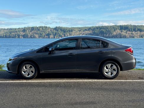 Used 2013 Honda Civic LX image 8