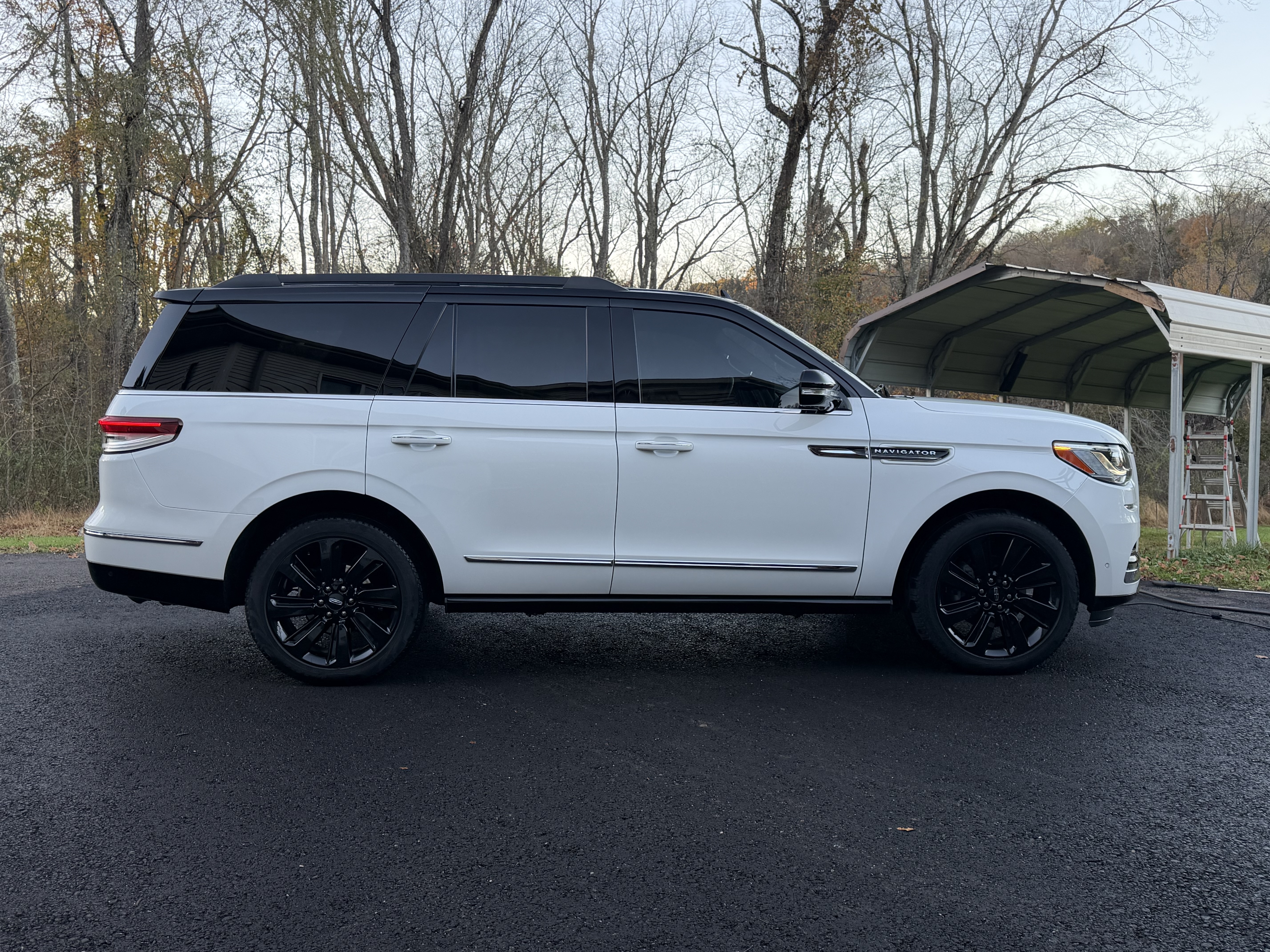 Used 2023 Lincoln Navigator Black Label AWD/4WD image 8