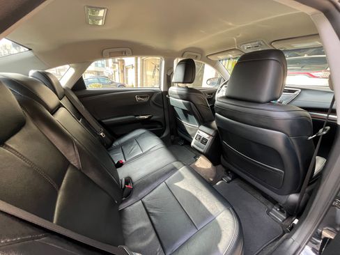 Used 2013 Toyota Avalon XLE image 9