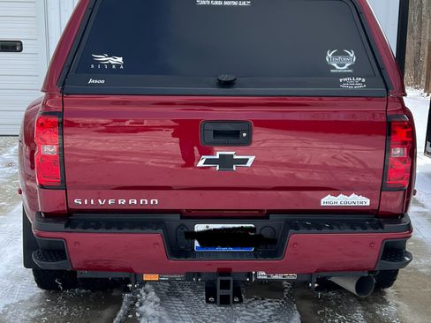 Used 2019 Chevrolet Silverado 3500 High Country w/ Duramax Plus Package image 15