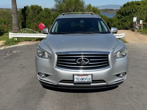 Used 2015 INFINITI QX60 3.5 Sport Utility 4D w/ Premium Plus Package image 4