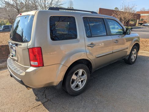 Used 2011 Honda Pilot EX-L image 4